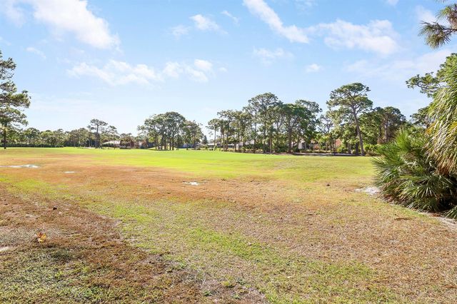 7024 Torrey Pines Circle, Port St. Lucie, FL 34986
