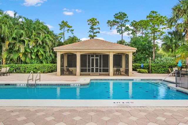 7024 Torrey Pines Circle, Port St. Lucie, FL 34986