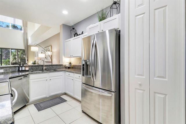 7024 Torrey Pines Circle, Port St. Lucie, FL 34986
