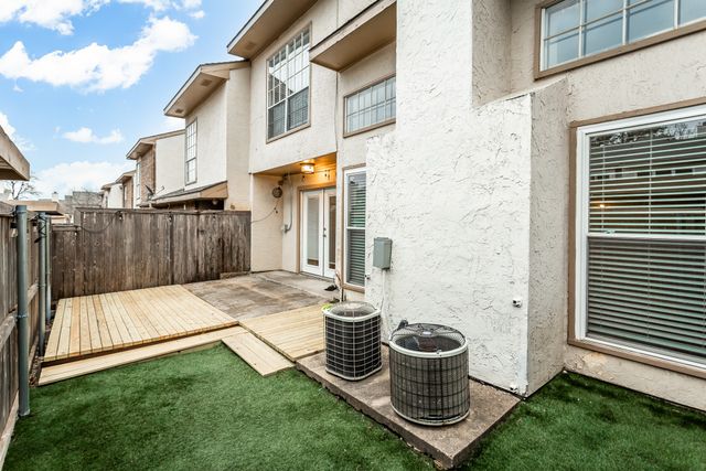 13109 Burninglog Lane, Dallas, TX 75243