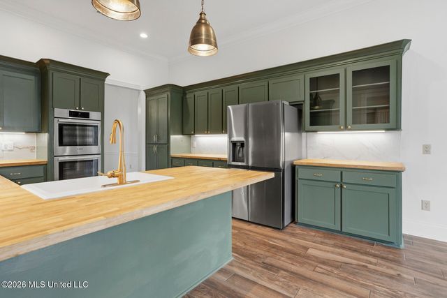 412 Ashbourn Court, Madison, MS 39110