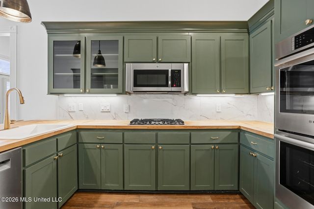 412 Ashbourn Court, Madison, MS 39110