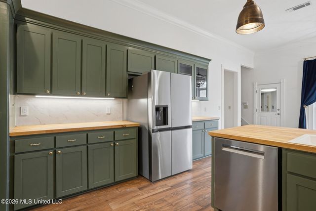 412 Ashbourn Court, Madison, MS 39110