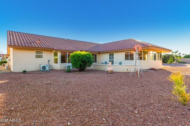 15604 W SENTINEL Drive, Sun City West, AZ 85375