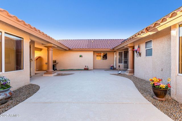15604 W SENTINEL Drive, Sun City West, AZ 85375