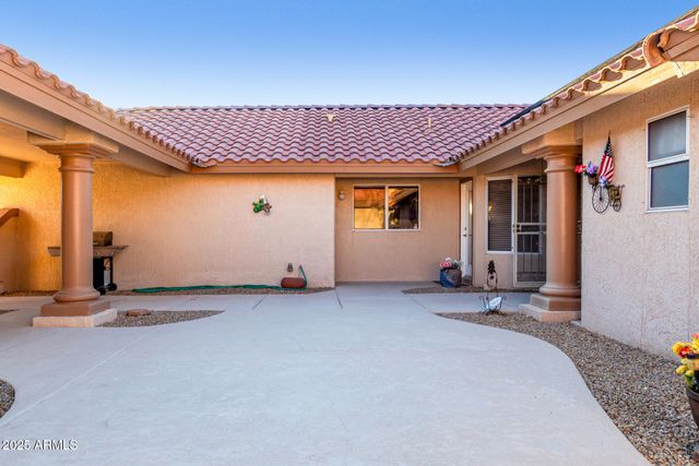 15604 W SENTINEL Drive, Sun City West, AZ 85375