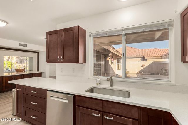 15604 W SENTINEL Drive, Sun City West, AZ 85375