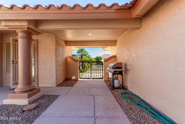 15604 W SENTINEL Drive, Sun City West, AZ 85375