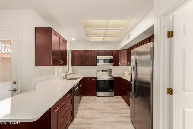 15604 W SENTINEL Drive, Sun City West, AZ 85375