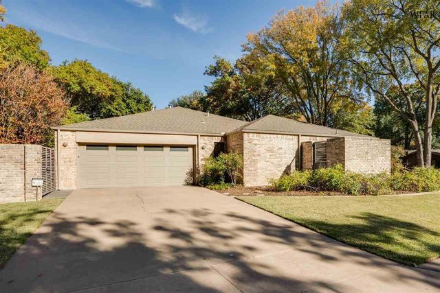 2516 BEEFEATER DRIVE, Wichita Falls, TX 76308