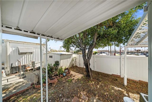 1035 E Huntington Dr., Monrovia, CA 91016