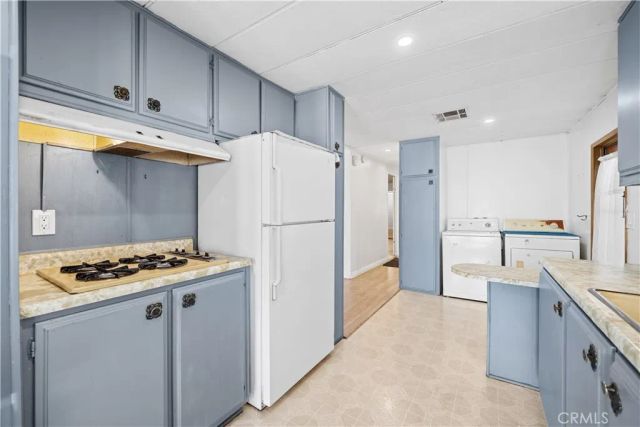 1035 E Huntington Dr., Monrovia, CA 91016