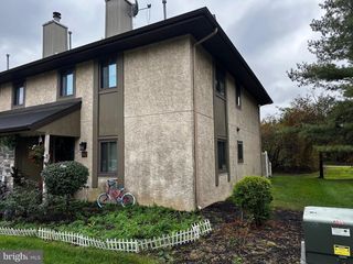 137 HAMPSHIRE DR, Plainsboro, NJ 08536