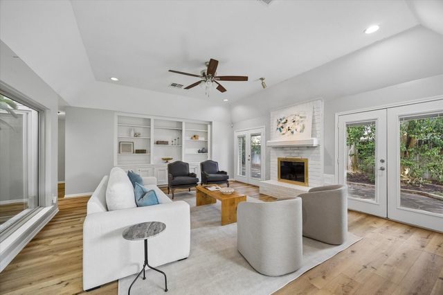 12107 Burgoyne Drive, Houston, TX 77077