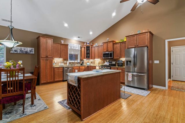 207 Waties Dr., Murrells Inlet, SC 29576