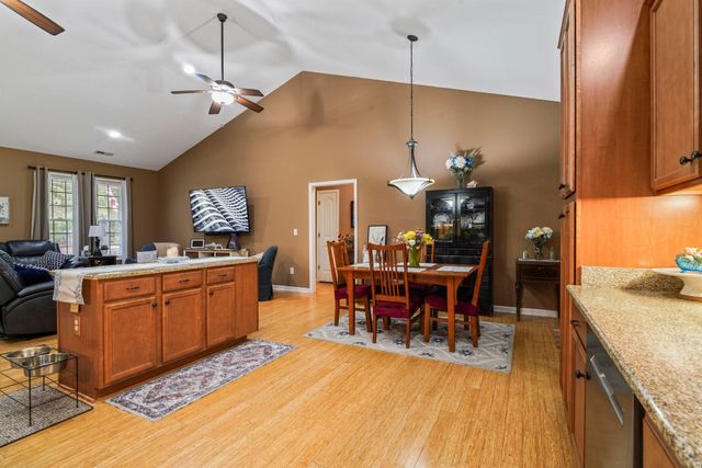 207 Waties Dr., Murrells Inlet, SC 29576
