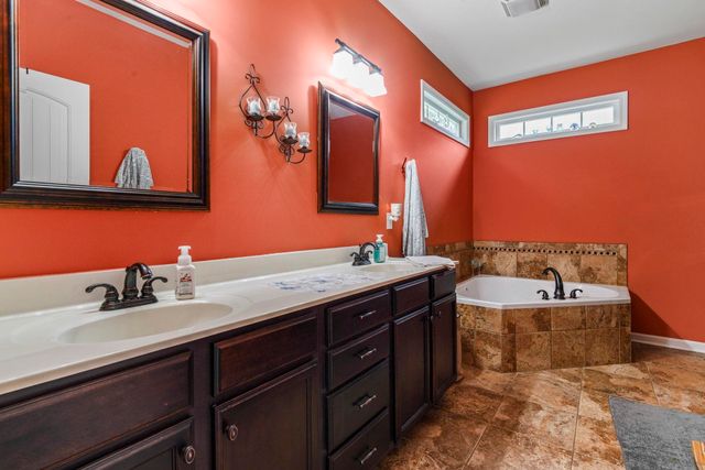 207 Waties Dr., Murrells Inlet, SC 29576