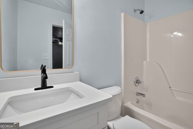3380 Salem Cove Way SE, Conyers, GA 30013