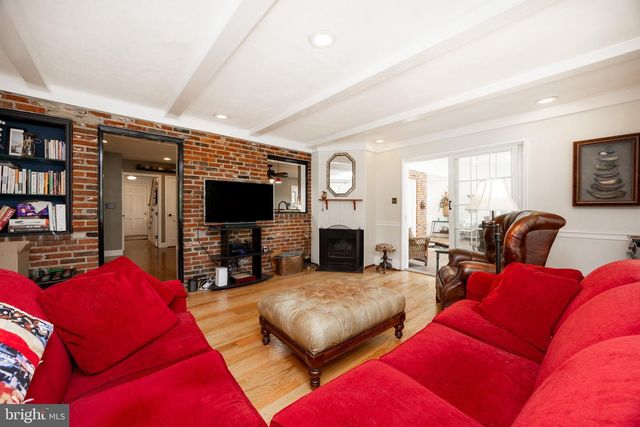 707 MONUMENT RD, Malvern, PA 19355