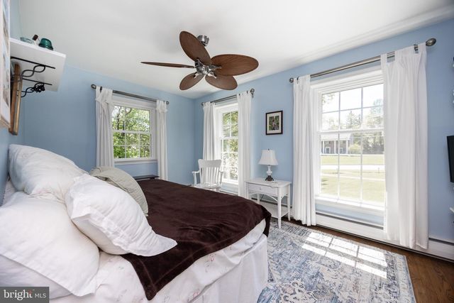 707 MONUMENT RD, Malvern, PA 19355