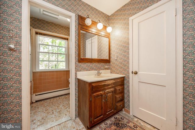 707 MONUMENT RD, Malvern, PA 19355