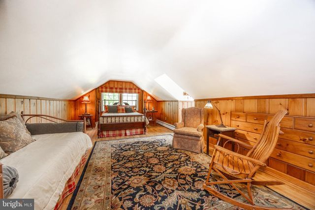 707 MONUMENT RD, Malvern, PA 19355