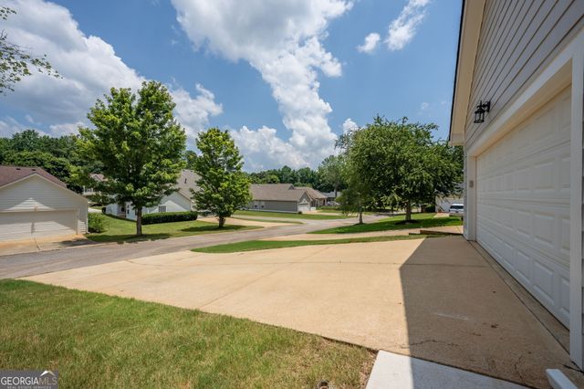 39 Medallion Park, Newnan, GA 30265