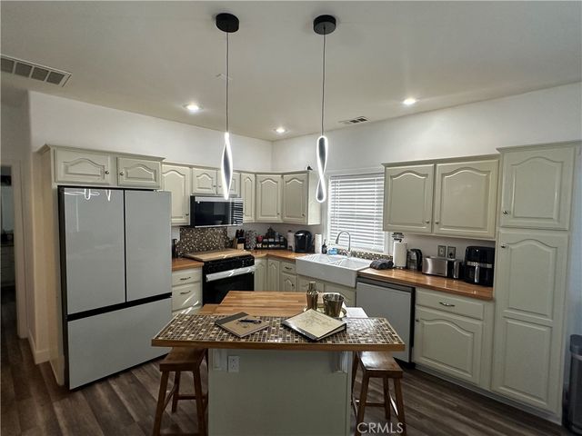 15124 Acacia, Pine Mountain Club, CA 93222