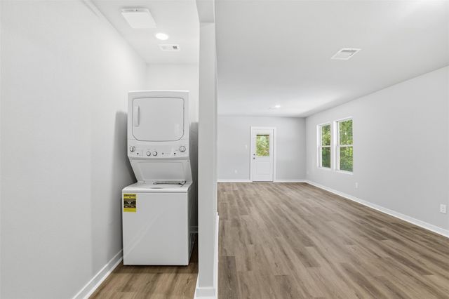 154 Lakeview Drive E, Livingston, TX 77351