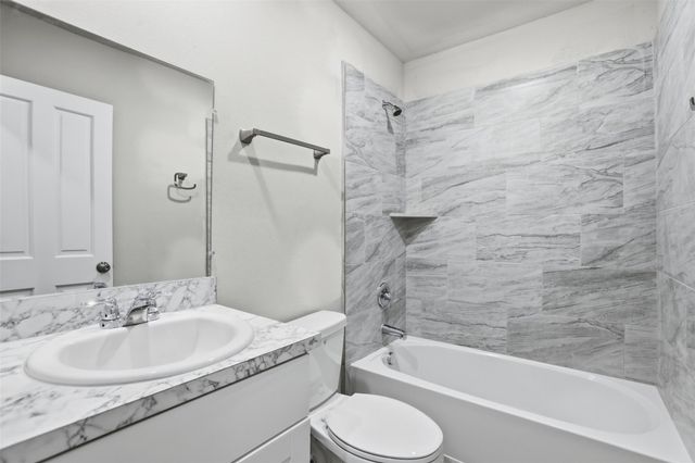 154 Lakeview Drive E, Livingston, TX 77351