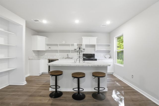 154 Lakeview Drive E, Livingston, TX 77351