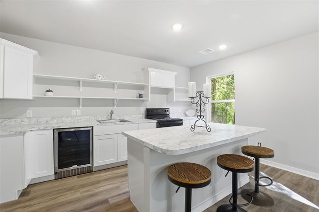 154 Lakeview Drive E, Livingston, TX 77351