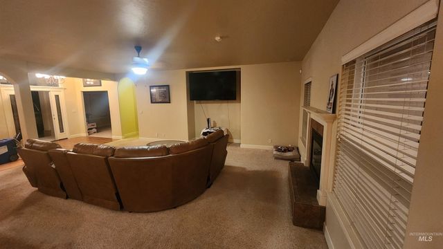 1861 Canyon Park Ct, Twin Falls, ID 83301