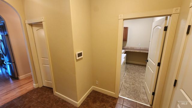 1861 Canyon Park Ct, Twin Falls, ID 83301