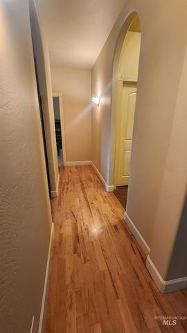 1861 Canyon Park Ct, Twin Falls, ID 83301