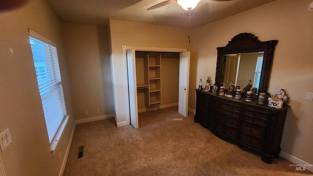 1861 Canyon Park Ct, Twin Falls, ID 83301