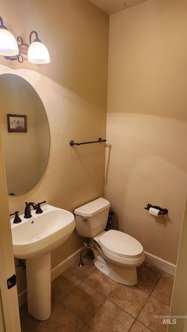 1861 Canyon Park Ct, Twin Falls, ID 83301