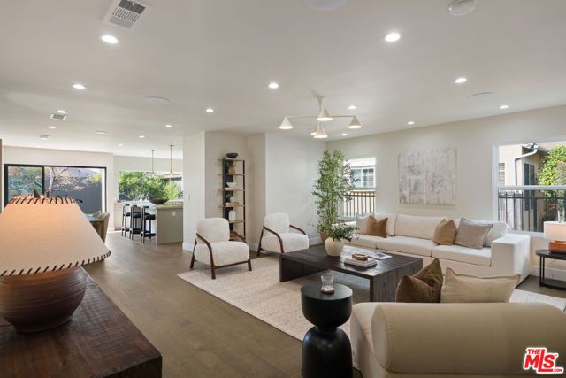 3751 Edgehill Drive, Los Angeles, CA 90018