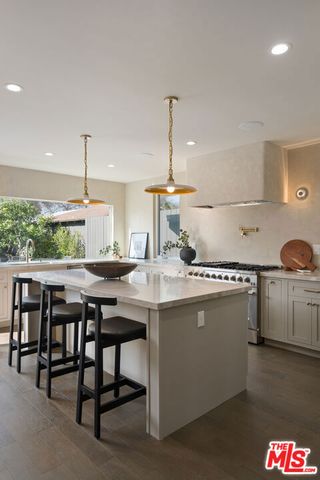 3751 Edgehill Drive, Los Angeles, CA 90018