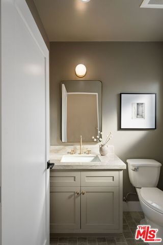 3751 Edgehill Drive, Los Angeles, CA 90018