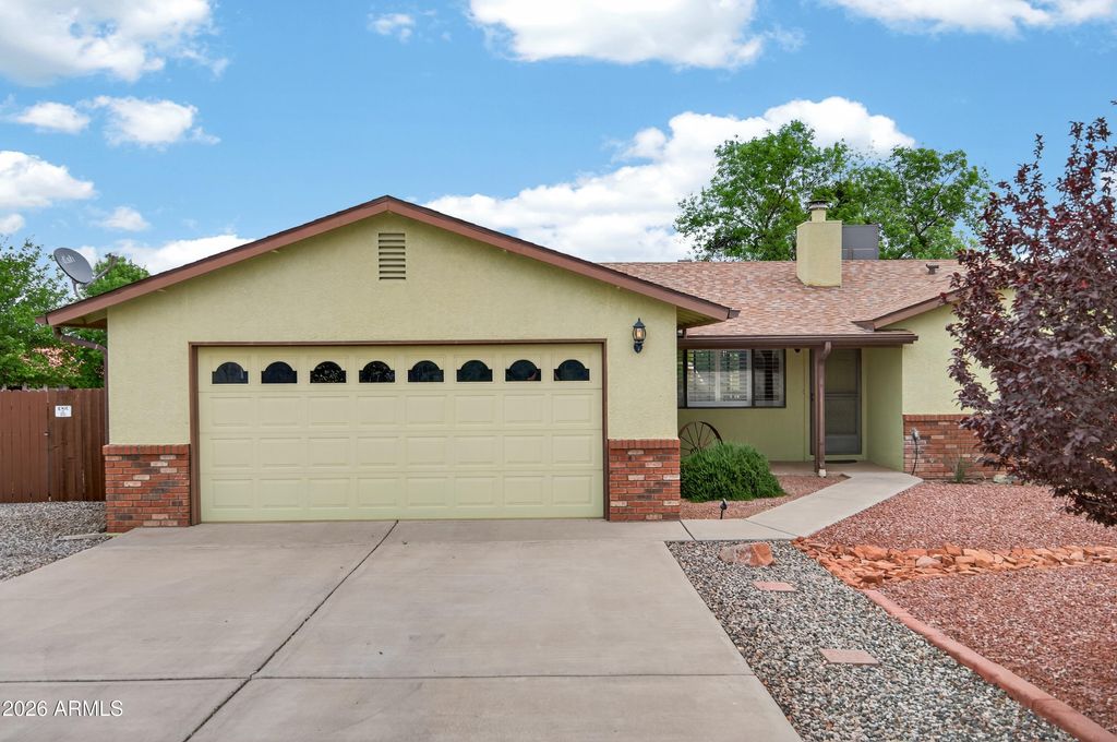 Image 2 of property listing at 1441 W Foy Drive, Clarkdale, AZ 86324