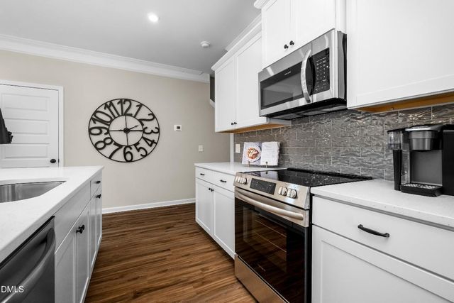 221 Courtside Drive, Dunn, NC 28334