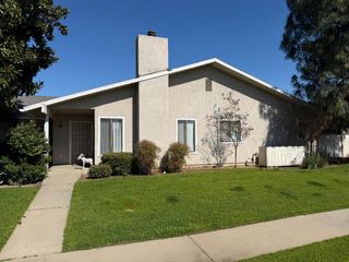 950 W Mckinley Avenue, Fresno, CA 93728