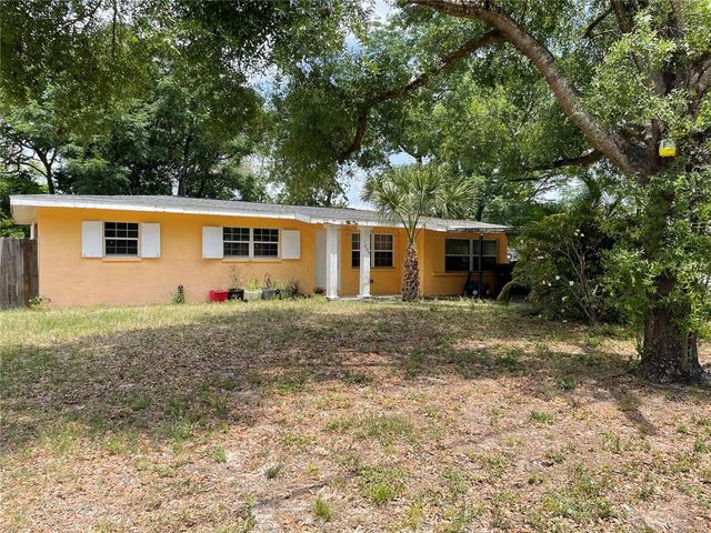 1806 MARVY AVENUE, Tampa, FL 33612