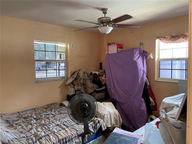 1806 MARVY AVENUE, Tampa, FL 33612