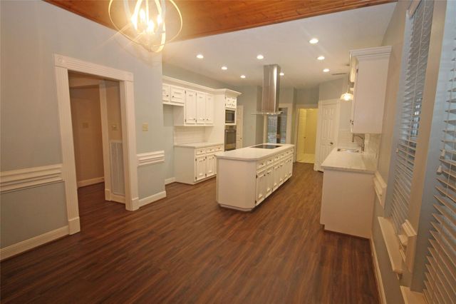 17703 Forest Park Lane, Spring, TX 77379