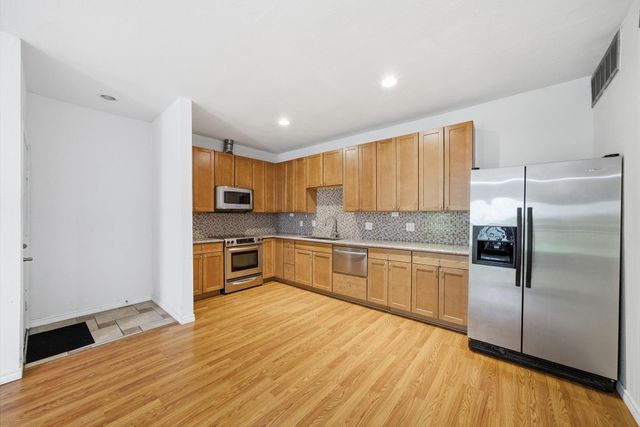 7900 N Stadium Drive 59, Houston, TX 77030