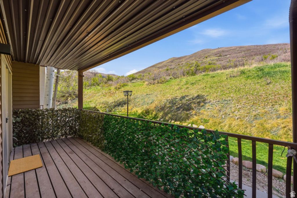 1041 W GRINDELWALD CT #R-5, Midway, UT 84049 — exterior