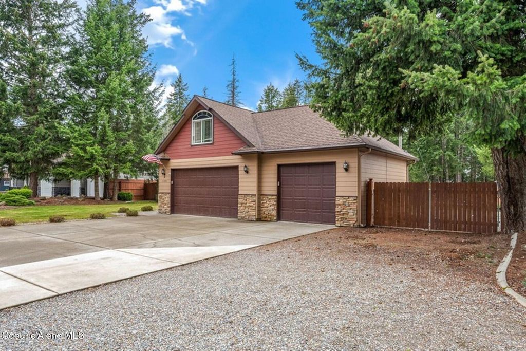 13001 N Ferndale Dr, Hayden, ID 83835 photo 3