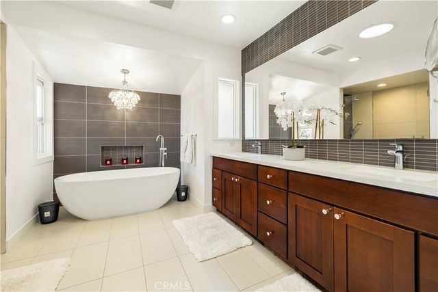 18772 Winnwood, Santa Ana, CA 92705
